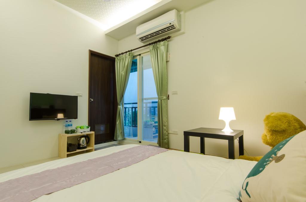 Smile Castle Apartment Luodong Bagian luar foto