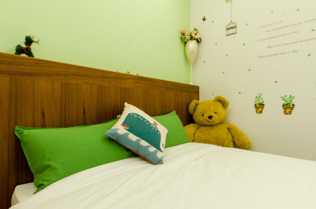 Smile Castle Apartment Luodong Bagian luar foto